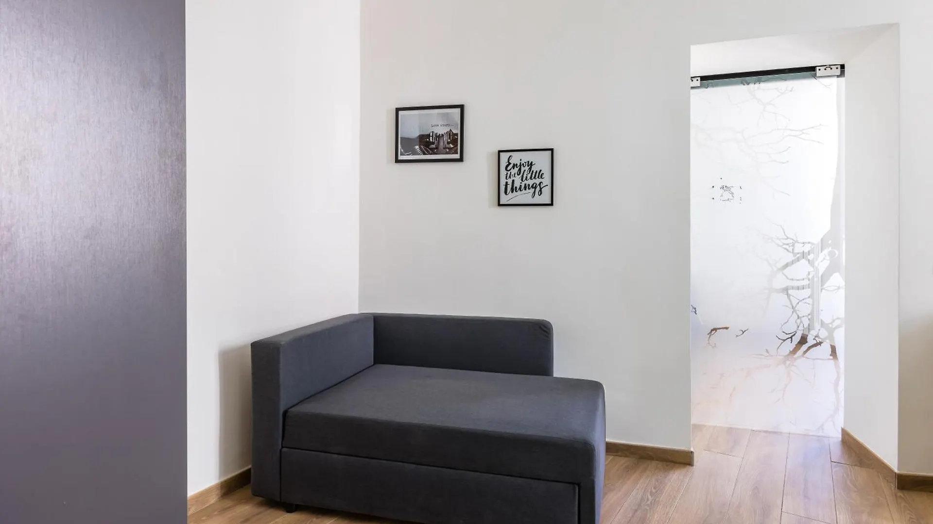 Lammatari Fancy Flat By Napoliapartments